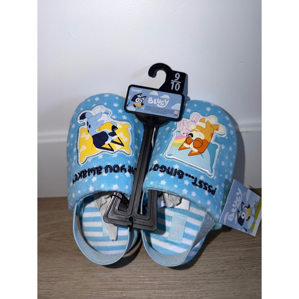 Girl slippers bluey 9/10